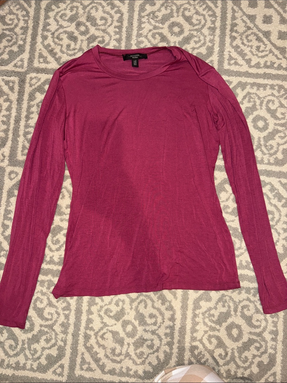 Weekend Max Mara Slim Long-Sleeve Crewneck Top in Raspberry